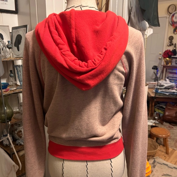 THE GREAT. Red and muted coral Women's hoodie Sweatshirt. Size 1. - Picture 2 of 5